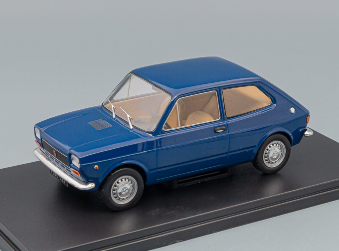 FIAT 127, dark blue