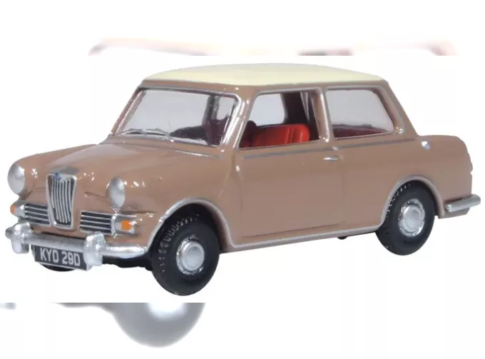 Riley Elf MKIII (1966), brown/beige