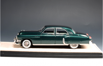 CADILLAC Fleetwood 60 Special (1949) Cypress Green Metallic