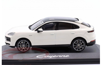 PORSCHE Cayenne E-Hybrid Coupé (E3 II) (2025), Carrara white metallic