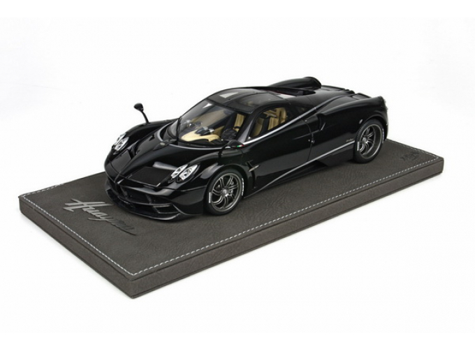 PAGANI Huayra, with display, L.e. 50 pcs., black mica