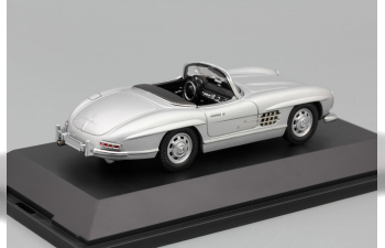 MERCEDES-BENZ 300 SL Roadster, silver