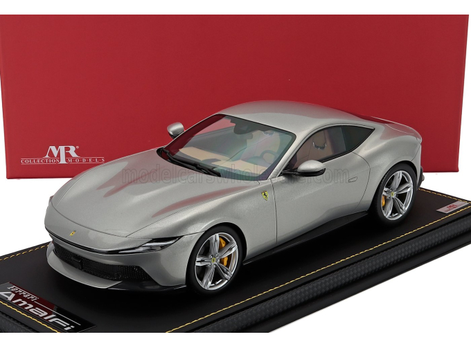 FERRARI Amalfi (2025) - Con Vetrina - With Showcase, Grigio Abu Dhabi - Grey