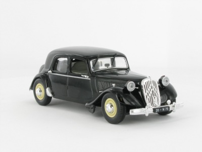 CITROEN Traction 15 six D (Malle Raoul) (1950), Saga des Traction Citroen 74