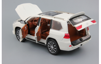 LEXUS LX570, white