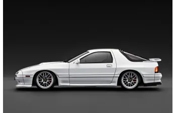 MAZDA Savanna RX-7 Infini (FC3S) with 13B Engine, white