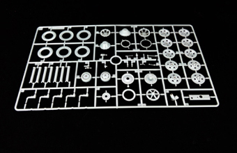 Сборная модель sWS 60cm Infrared Searchlight Carrier ‘UHU’