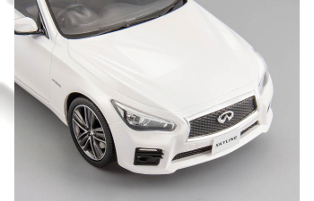 INFINITI Skyline Q50, white