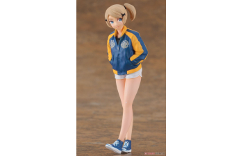 Сборная модель Egg Girls 1966 American Coupe Type B “Amy McDonnell” w/Figure