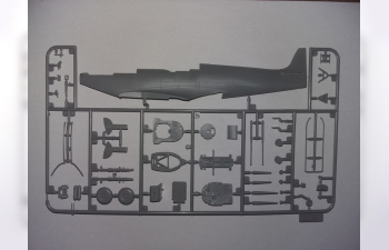 Сборная модель Самолет Спитфайр Mk.IXC "Доставка пива", Британский истребитель ІІМВ