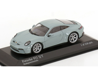 PORSCHE 911 (992) S/T (2024), shade green metallic
