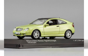 MERCEDES-BENZ C-Klasse Sport Coupe (2001), light green metallic