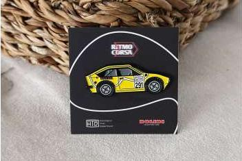 Значок Pin Alfa Romeo Alfetta GTV 2.0 *RITMOCORSA*, yellow