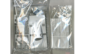 Сборная модель Omron Porsche 962C, JSPC (1990)