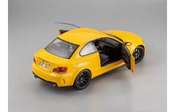 BMW 1er M Coupe (2011), yellow