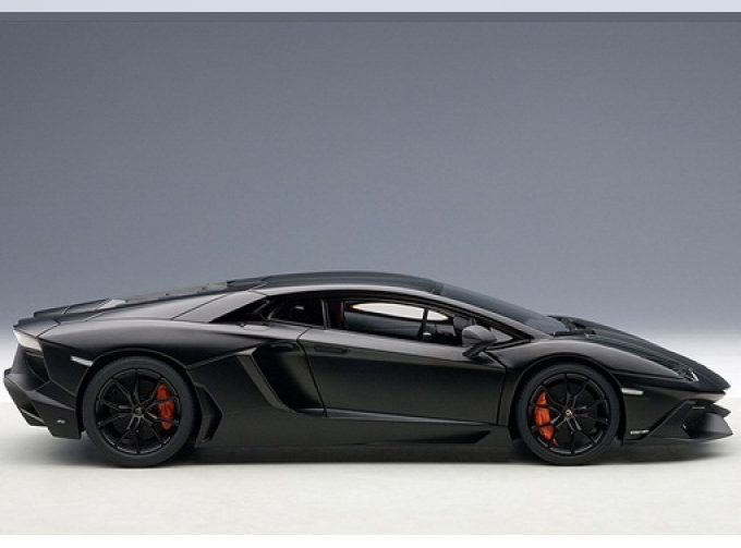 LAMBORGHINI Aventador LP720-4 50th Anniversary Edition (с брелоком), black nero nemesis / matt