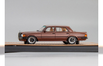 Mercedes AMG W116 6.9 1988 brown