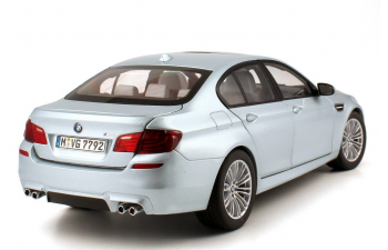 BMW M5 F10 (2012), silver stone metallic