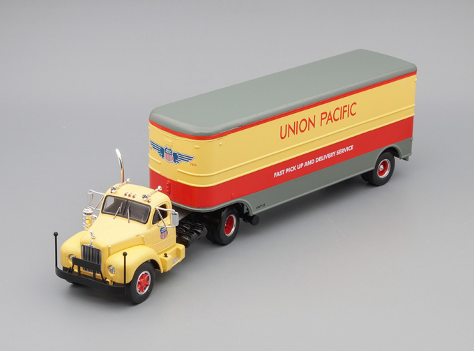 MACK B61 с полуприцепом "Union Pacific" 1955 Light Yellow / Red / Grey