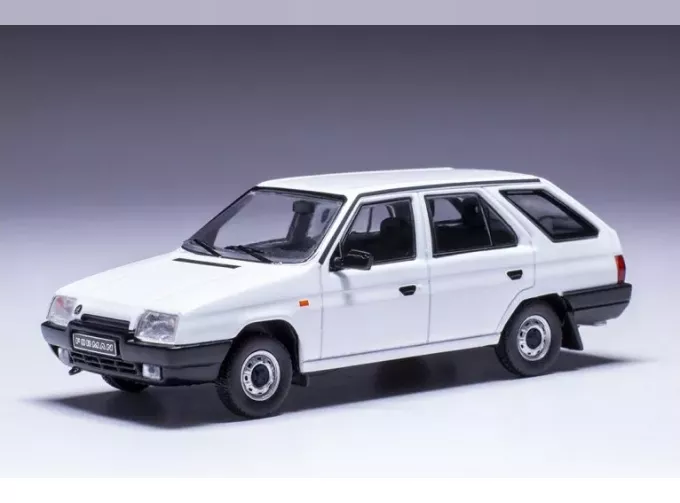 SKODA Forman (1990), white