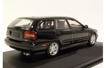 VVOLVO V40 Break (1996), black