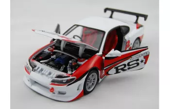 NISSAN Silvia S15 RS, white