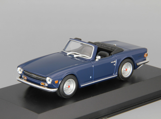 TRIUMPH TR6 (1968), dark blue