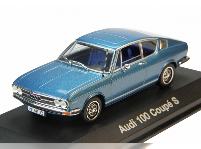 AUDI 100 Coupe S, blue metallic