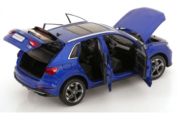 AUDI Q3 (2019), blue metallic