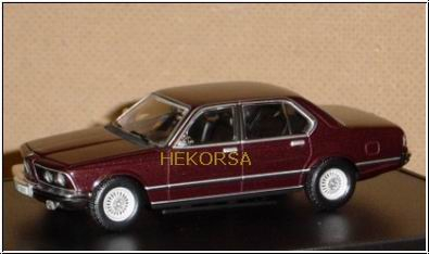 BMW 728i (E23) - rot