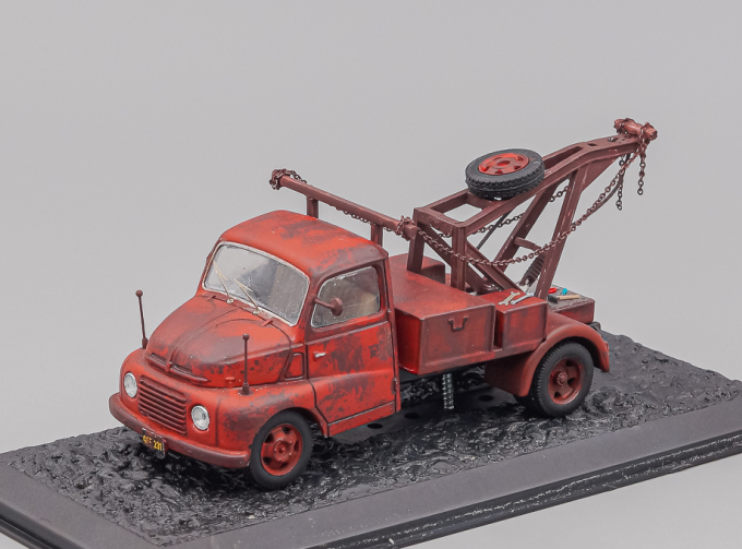 FIAT 615 Эвакуатор, красный