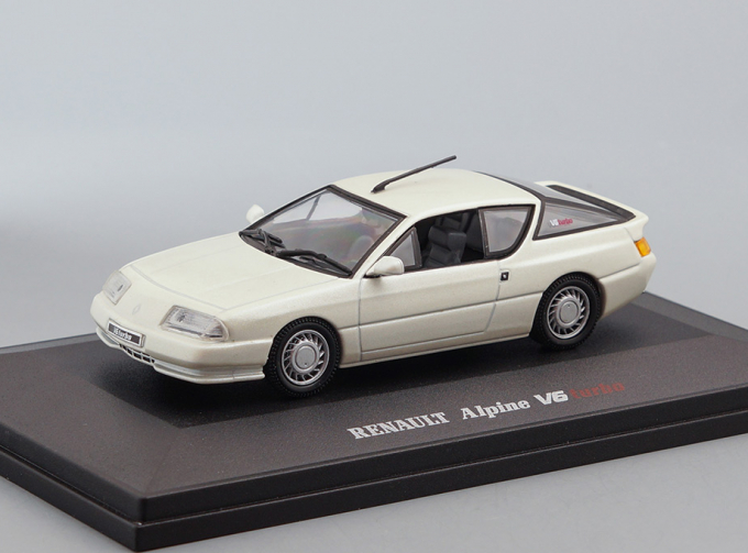 RENAULT Alpine V6 Turbo, peare white