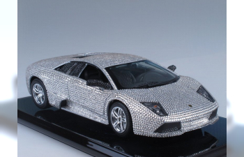 Lamborghini Murcielago LP640, украшенная 7668 кристаллами Swarovski