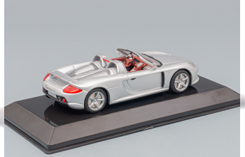 PORSCHE Carrera GT (2005), silber