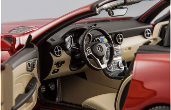 MERCEDES-BENZ SLK-Class (2011), red