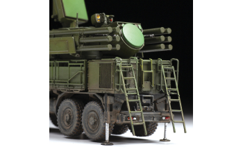 Сборная модель Российский самоходный зенитный ракетно-пушечный комплекс Панцирь-С1