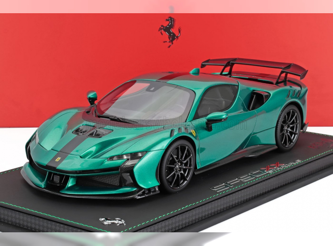 FERRARI Sf90 Xx Stradale (2024) - Con Vetrina - With Showcase, Green Jewel - Black