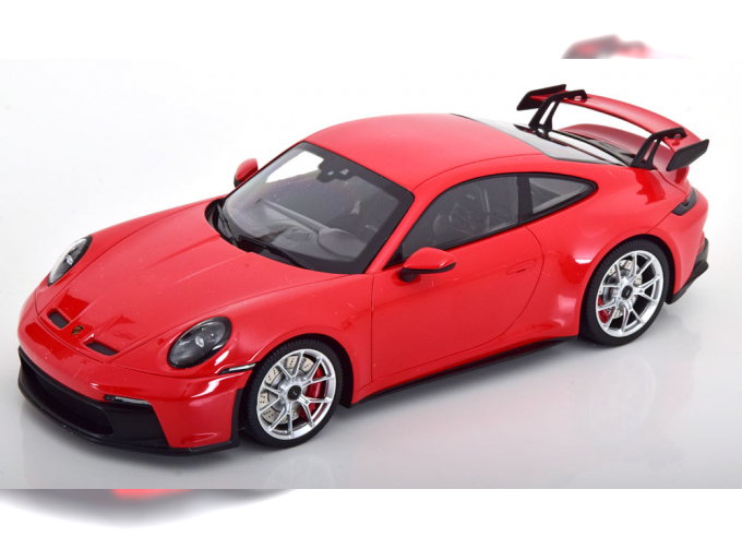 PORSCHE 911 (992) GT3 rims silver (2022), red