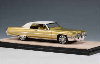 CADILLAC Coupe Deville (1971), Duchess Gold Metallic