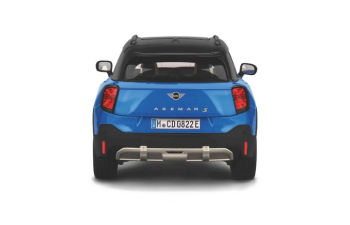 MINI Cooper Se (2024), blazing blue