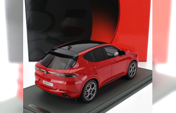 ALFA ROMEO Tonale Tributo Black Roof (2023) - Con Vetrina - With Showcase, Rosso Alfa - Red