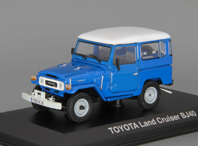 TOYOTA Land Cruiser BJ40 (1980), royal blue with white top