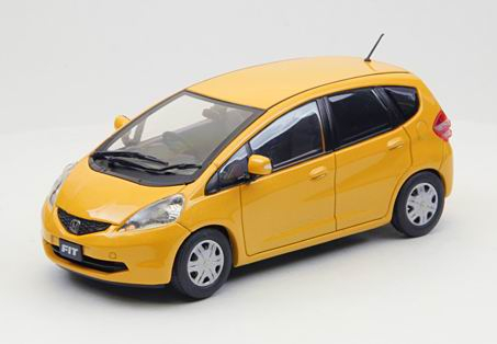 HONDA Fit (2007), yellow