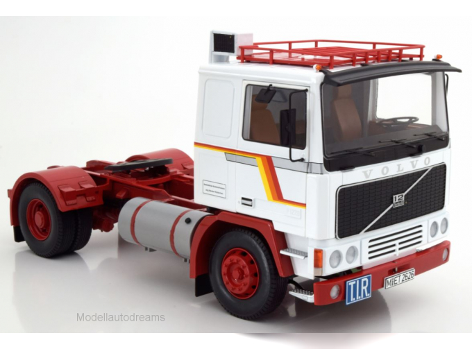 VOLVO F1220 1977 White / Red