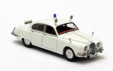 JAGUAR S-type 3.4 BRITISH POLICE 1965, white
