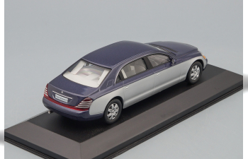 MAYBACH 62 (2009), metallic blue / silver