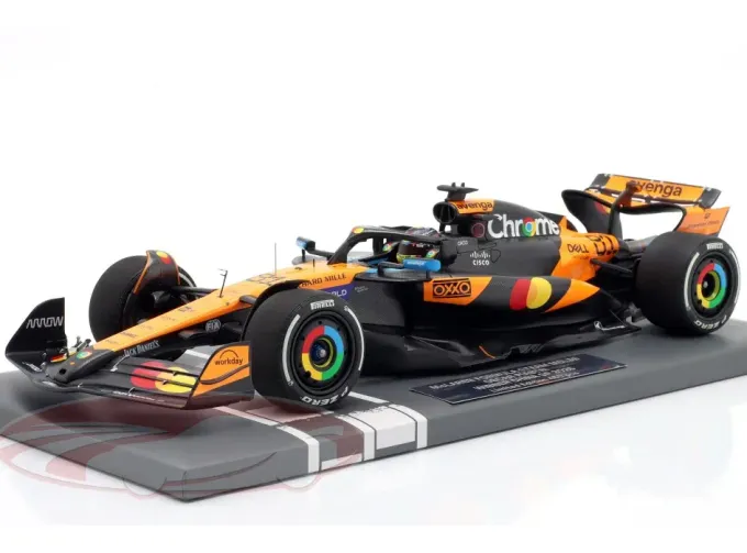 McLAREN F1 MCL39 №81 Pole Position & Winner China GP Formula 1 Oscar Piastri (2025), orange / black