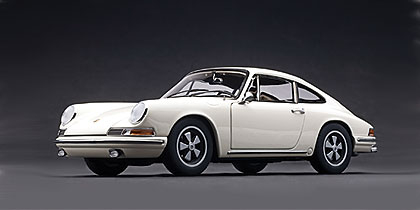 PORSCHE 911 S 1967 (LIGHTIVORY)