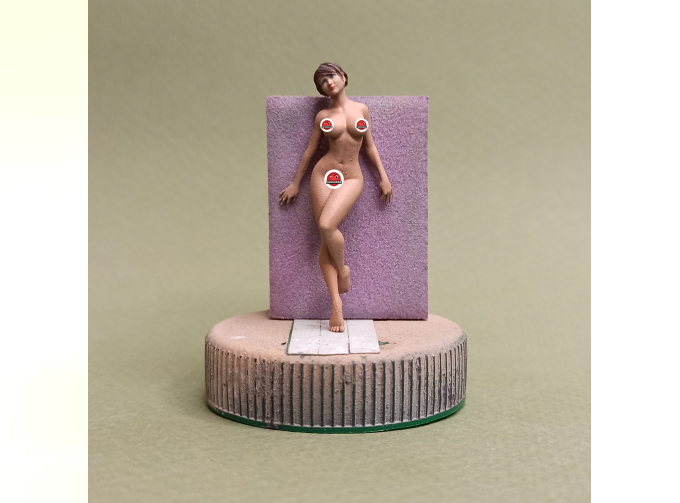 Фигура 0861 Нагота прислонившаяся, неокрашенная