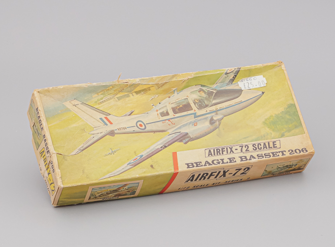 Сборная модель Самолет Beagle Basset 206